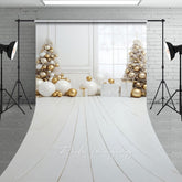 Aperturee - Aperturee White and Gold Christmas Room Sweep Backdrop All White Elegant Trees Modern Holiday Photo Studio Floor Drop